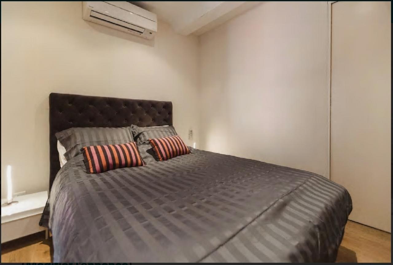 Apartment Renting - Colonna - Place In Old Town Nizza