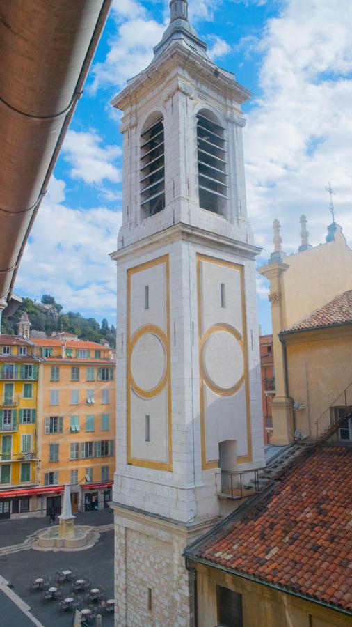 Renting - Colonna - Place In Old Town