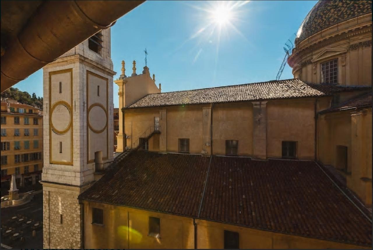 Renting - Colonna - Place In Old Town Appartamento